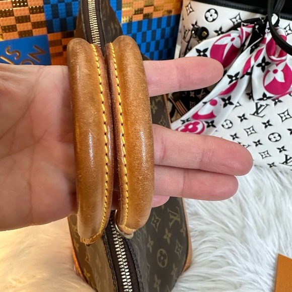 Louis Vuitton Alma Satchel Bag - Picture 10 of 11